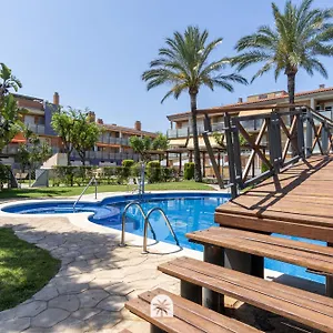 https://just-oliver-holidays-port-marino-vilafortuny.catalonia-hotels.com
